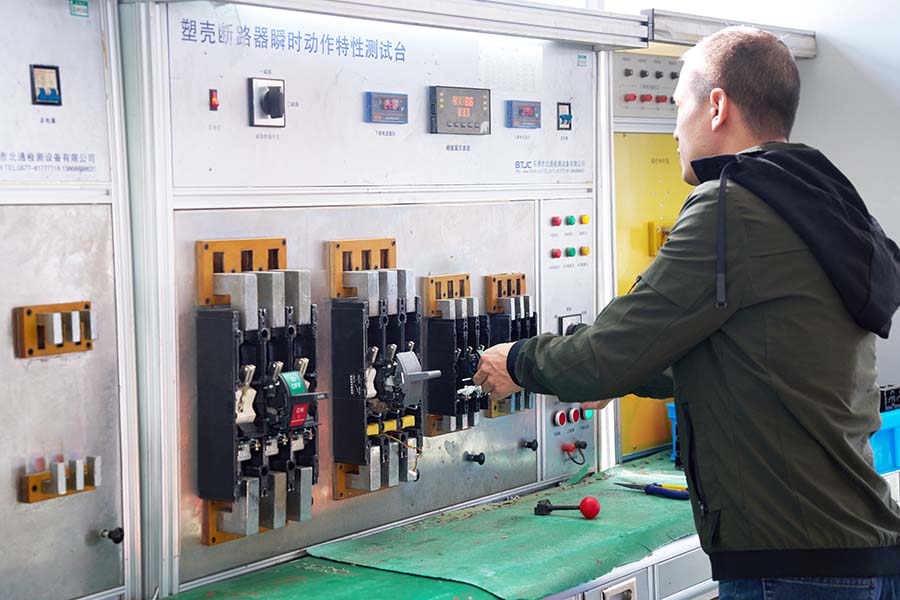 معدات التفتيش